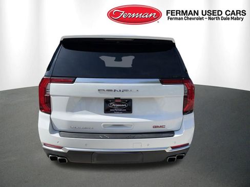 Used 2025 GMC Yukon XL Denali AWD/4WD image 11