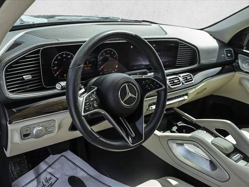 Certified 2024 Mercedes-Benz GLS 450 4MATIC image 10