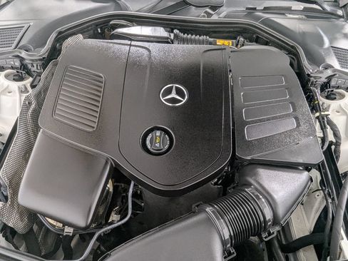Used 2023 Mercedes-Benz C 300 4MATIC Sedan w/ Exclusive Trim Package image 9