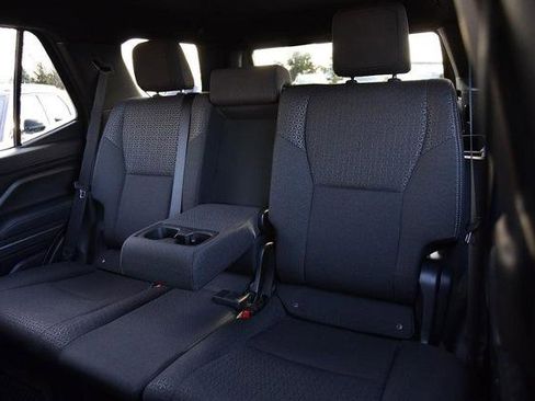 Used 2025 Toyota 4Runner 4WD image 23