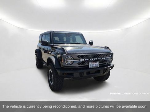 Used 2024 Ford Bronco Badlands AWD/4WD image 3