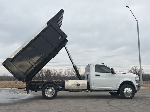 Used 2024 RAM 5500 Tradesman image 25