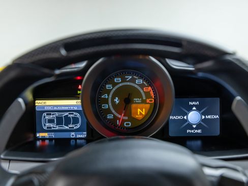 Used 2012 Ferrari 458 Italia Coupe image 75