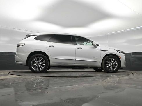 Used 2023 Buick Enclave Avenir w/ Avenir Technology Package image 37