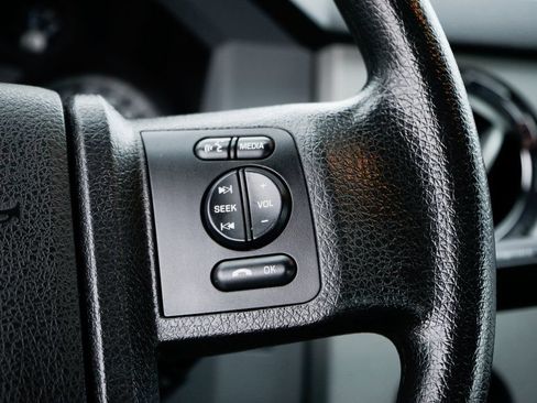 Used 2019 Ford F750 2WD Regular Cab Super Duty image 40