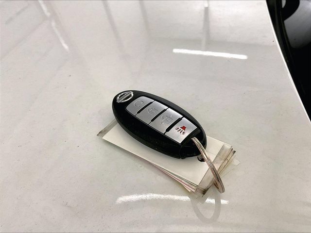 Used 2020 Nissan Pathfinder SV AWD/4WD image 9