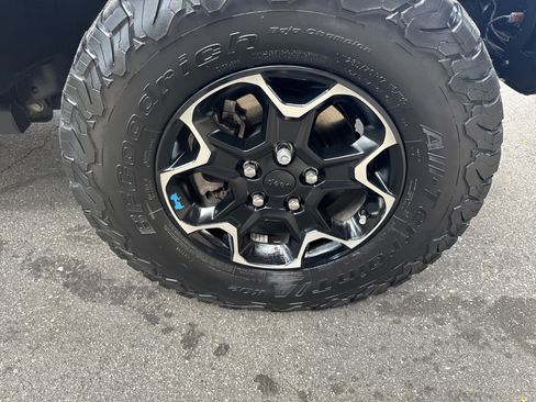 Certified 2022 Jeep Wrangler Unlimited Rubicon 4xe w/ Steel Bumper Group image 14