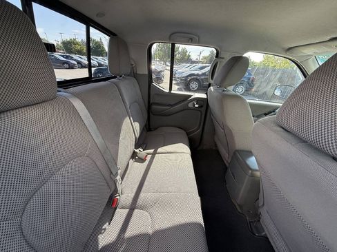 Used 2017 Nissan Frontier SV RWD image 15