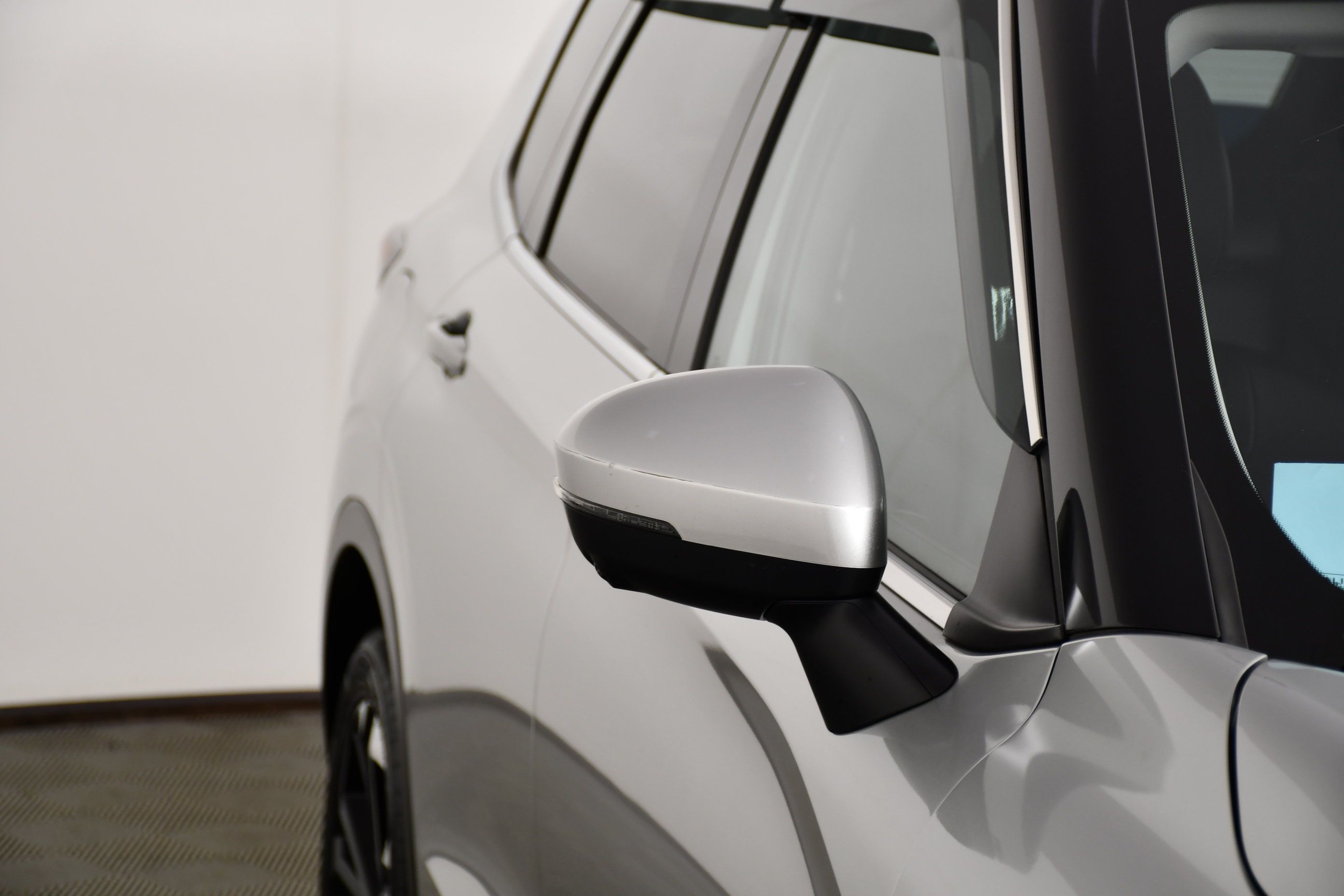 Used 2024 Mitsubishi Outlander SEL AWD/4WD image 13
