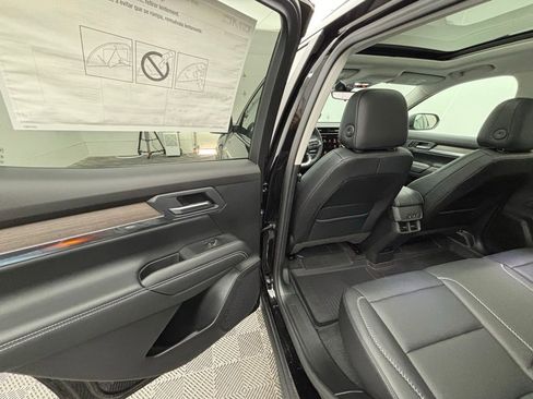 New 2026 GMC Terrain Denali w/ LPO, Floor Liner Package image 43