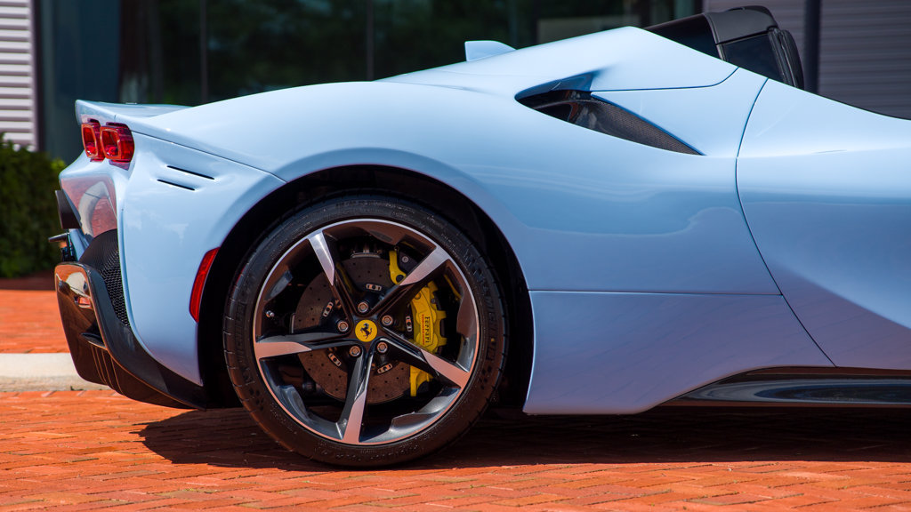 Used 2025 Ferrari SF90 Spider AWD/4WD image 8
