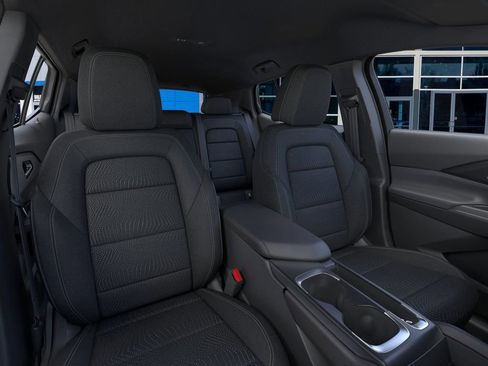 New 2026 Chevrolet Equinox EV LT image 17