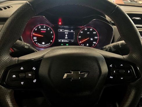 Used 2023 Chevrolet TrailBlazer RS image 24