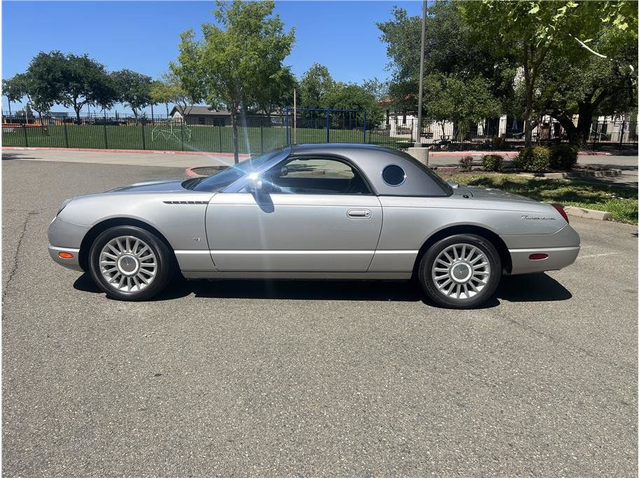 Used 2004 Ford Thunderbird RWD image 8
