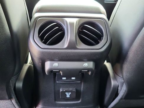 New 2026 Jeep Wrangler Unlimited Rubicon AWD/4WD image 10