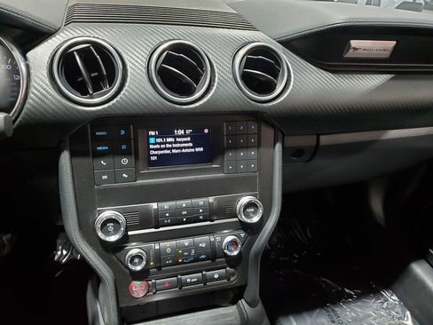 Used 2019 Ford Mustang Coupe image 21