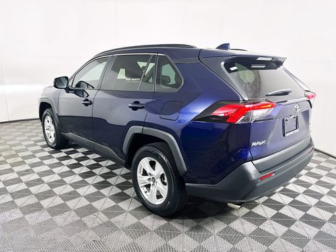 Used 2021 Toyota RAV4 XLE FWD image 5