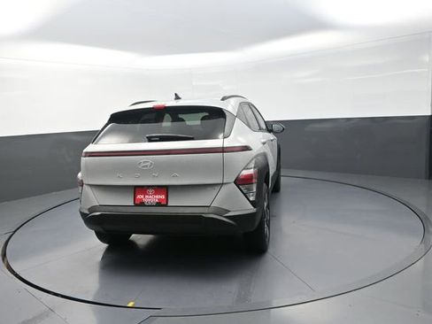 Used 2025 Hyundai Kona SEL AWD/4WD image 58