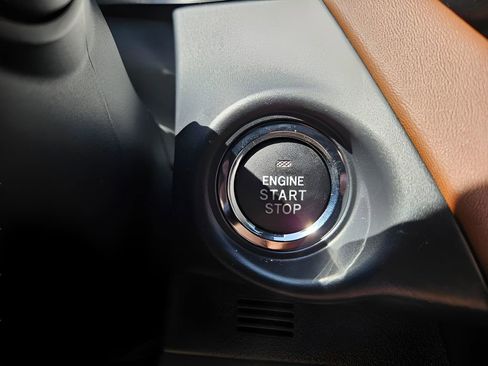 Certified 2026 Subaru Outback Touring XT AWD/4WD image 19