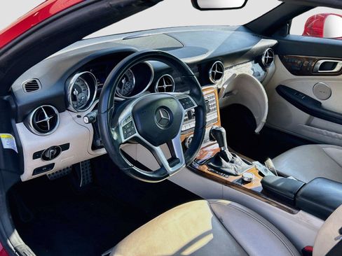 Used 2014 Mercedes-Benz SLK 250 image 21