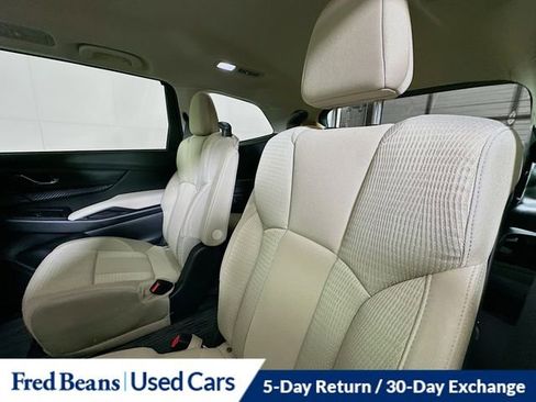 Used 2025 Subaru Ascent Premium image 25