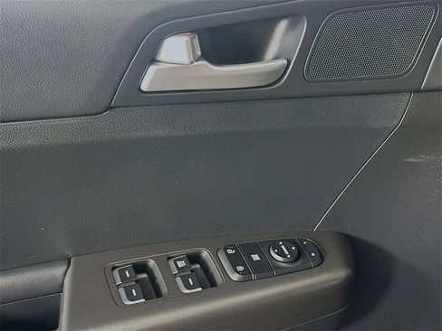 Certified 2020 Kia Sportage LX image 19