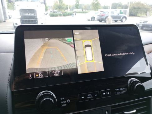 Used 2024 Nissan Armada SL w/ Cargo Package image 18