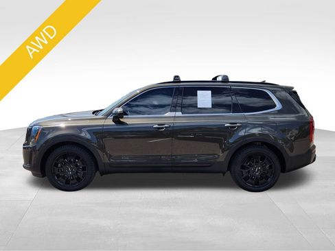 Certified 2022 Kia Telluride SX w/ Nightfall Edition Package AWD/4WD image 2