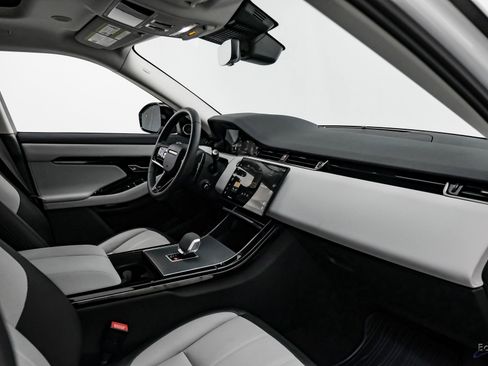 Used 2024 Land Rover Range Rover Evoque Dynamic SE image 40