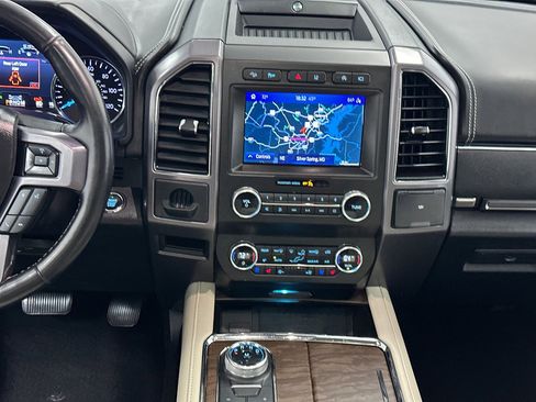 Used 2020 Ford Expedition Platinum image 24