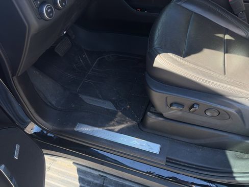 Used 2021 Chevrolet Suburban High Country image 13