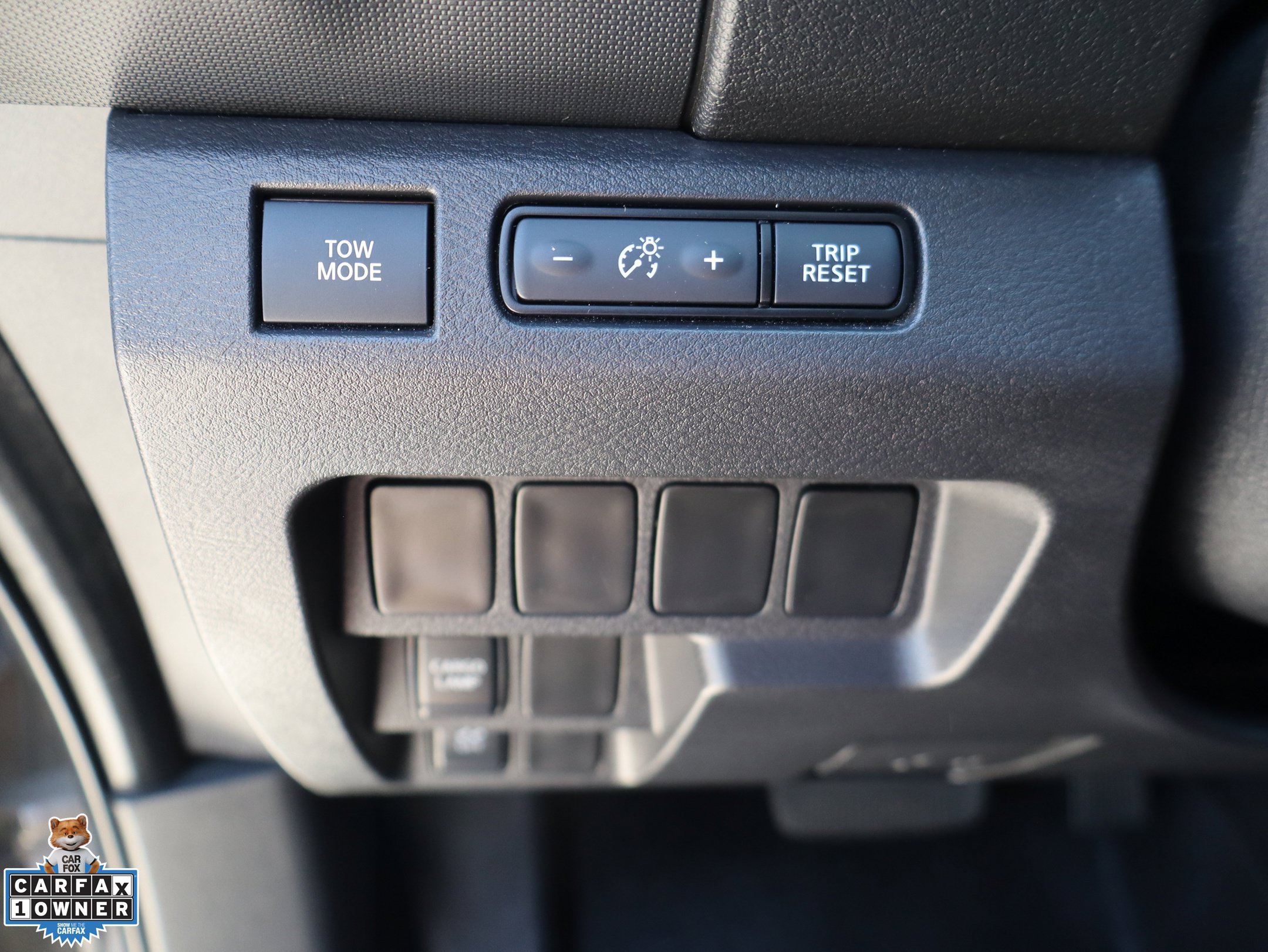 Used 2022 Nissan Frontier Pro-X RWD image 16