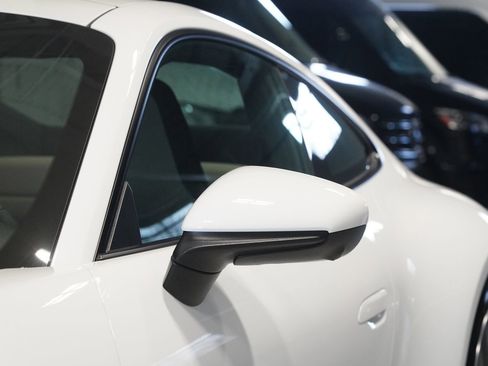 Used 2025 Porsche 911 Carrera image 8