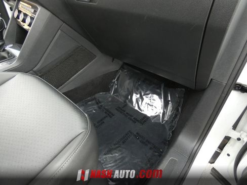 Used 2020 Volkswagen Tiguan SE w/ Panoramic Sunroof Package FWD image 29