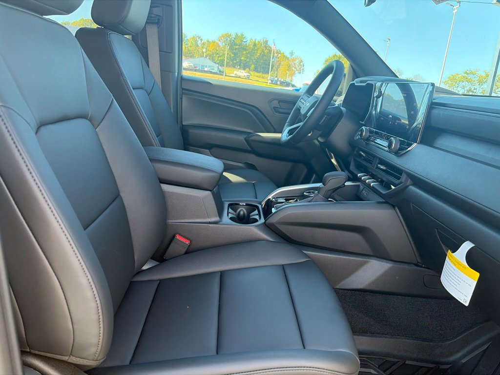 New 2026 Chevrolet Colorado Trail Boss AWD/4WD image 39