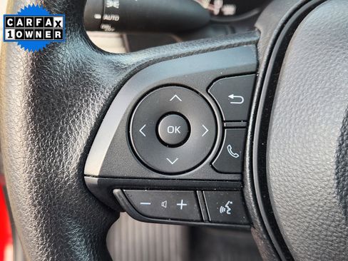 Used 2025 Toyota RAV4 XLE image 22