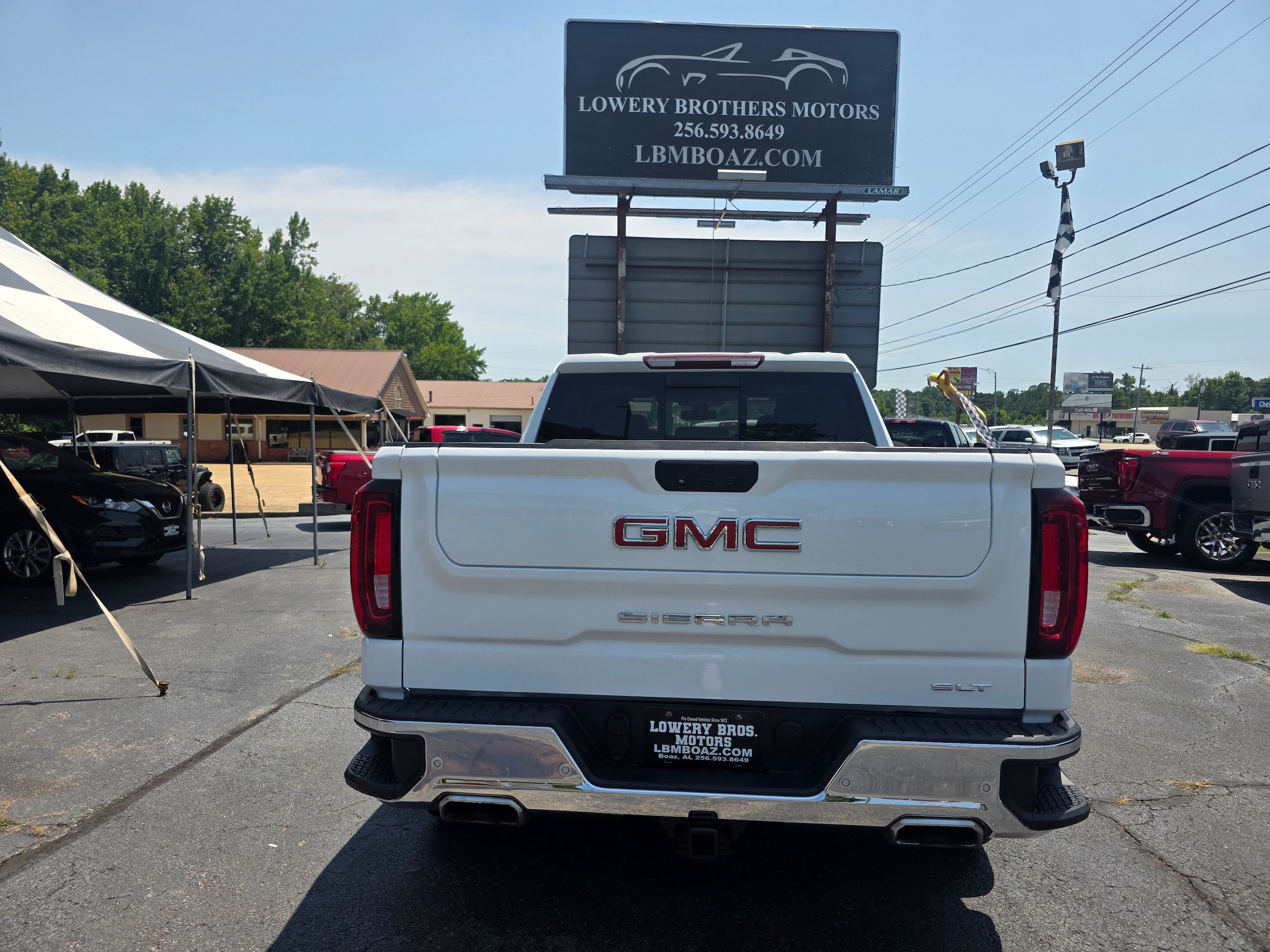 Used 2021 GMC Sierra 1500 SLT w/ SLT Premium Plus Package AWD/4WD image 6