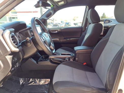 Used 2023 Toyota Tacoma TRD Sport image 18