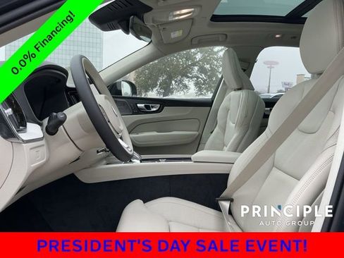New 2026 Volvo XC60 B5 Ultra w/ Protection Package Premier image 30