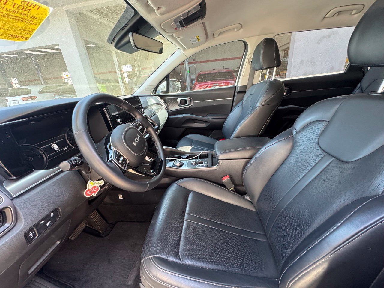 Used 2023 Kia Sorento EX AWD/4WD image 6