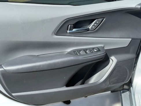 Used 2025 Toyota Prius Limited image 13