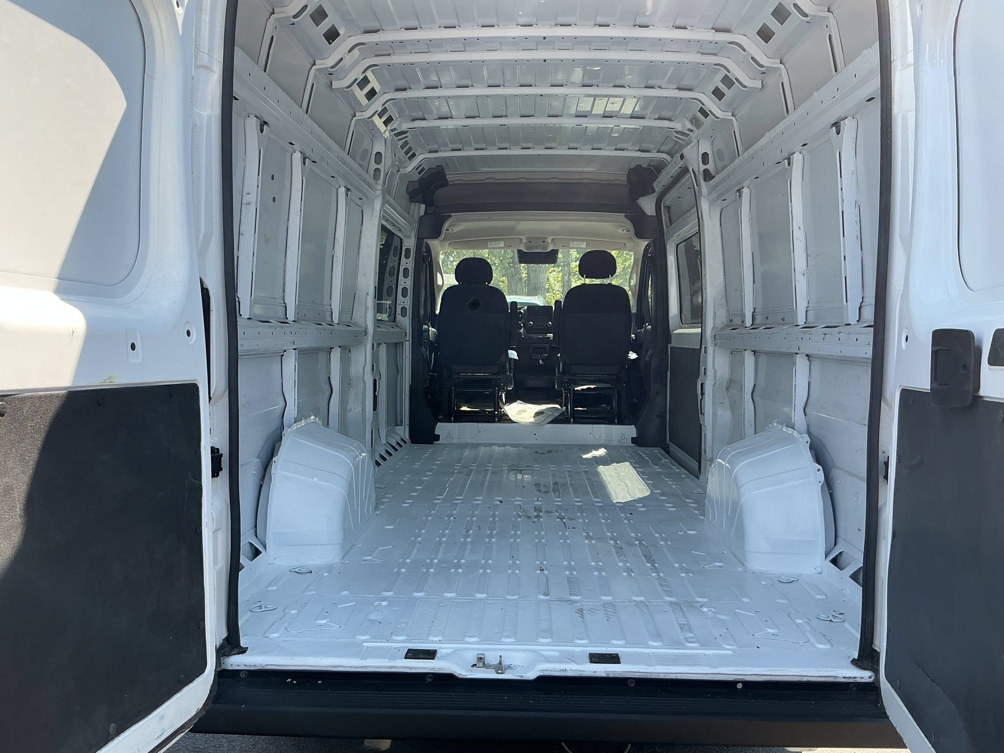 Used 2023 RAM ProMaster 3500 FWD image 8