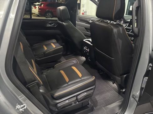 Used 2024 GMC Yukon AT4 w/ AT4 Premium Package AWD/4WD image 43