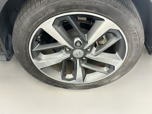 Used 2021 Hyundai Kona Limited FWD image 11