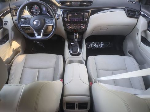 Used 2019 Nissan Rogue Sport SL AWD/4WD image 17