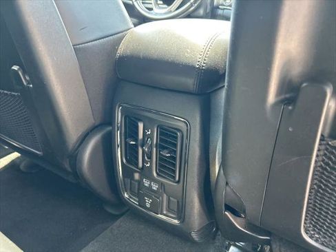 Certified 2022 Jeep Grand Cherokee Limited image 44