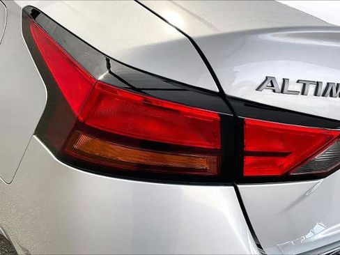 Certified 2023 Nissan Altima 2.5 SL image 28