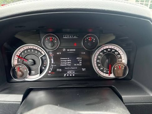 Used 2017 RAM 1500 Laramie w/ Convenience Group AWD/4WD image 7