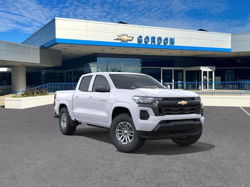 New 2025 Chevrolet Colorado LT w/ Advanced Trailering Package image 1