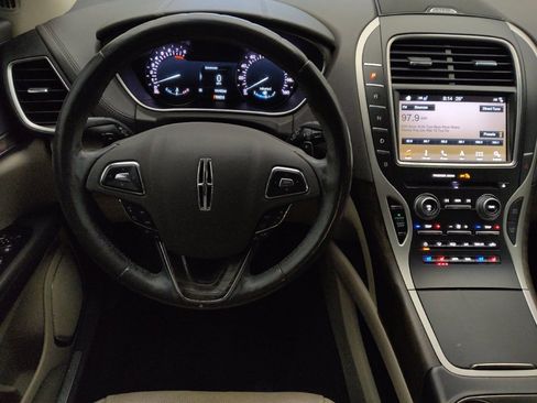 Used 2018 Lincoln MKX Reserve w/ Lincoln MKX Climate Package image 22